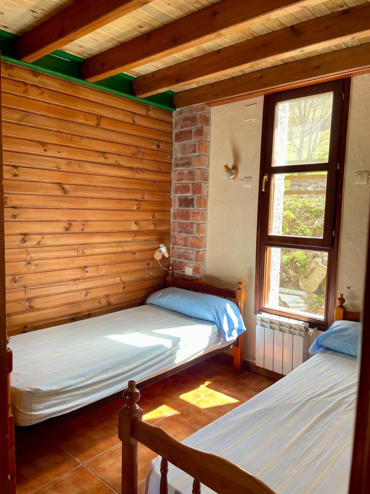Albergue Pena Castil Sotres Ngoại thất bức ảnh