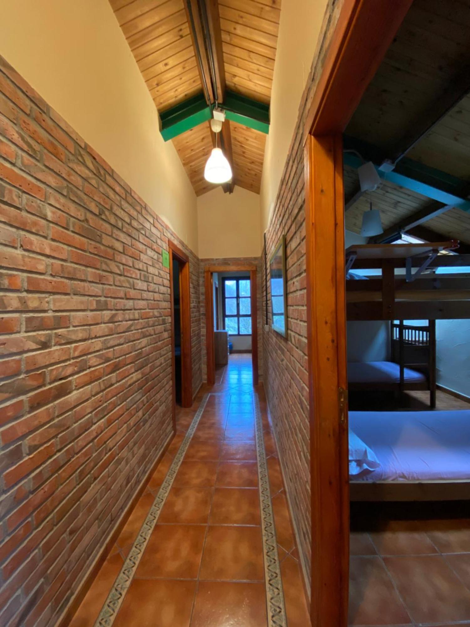 Albergue Pena Castil Sotres Ngoại thất bức ảnh